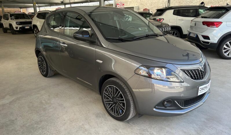 LANCIA YPSILON  GOLD 1.0 IBRIDA ANNO  FINE 2022 KM 32123 STRAFULL pieno