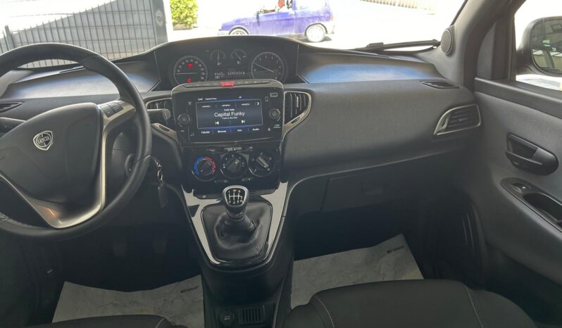 LANCIA YPSILON  GOLD 1.0 IBRIDA ANNO  FINE 2022 KM 32123 STRAFULL pieno